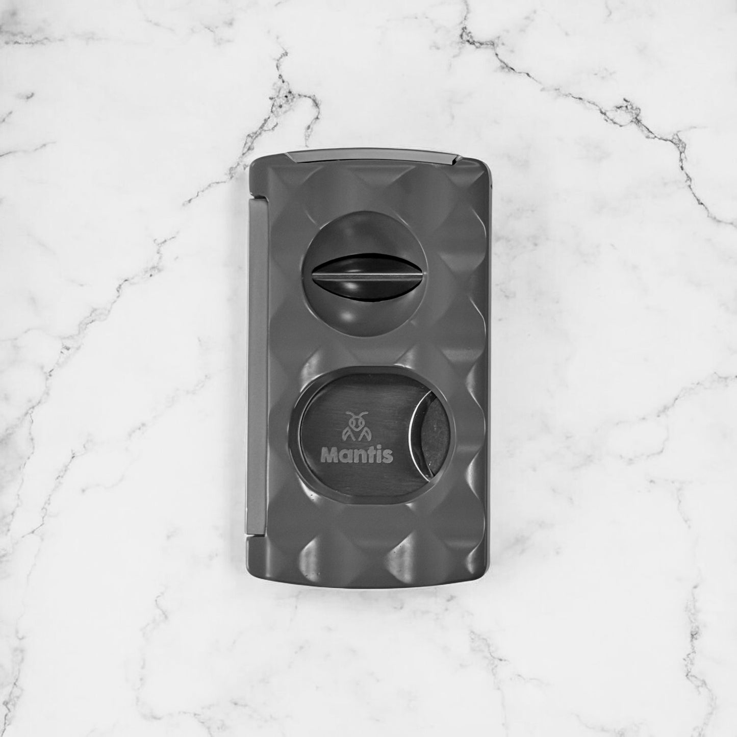 Universal Cutter with exclusive faceted finish.