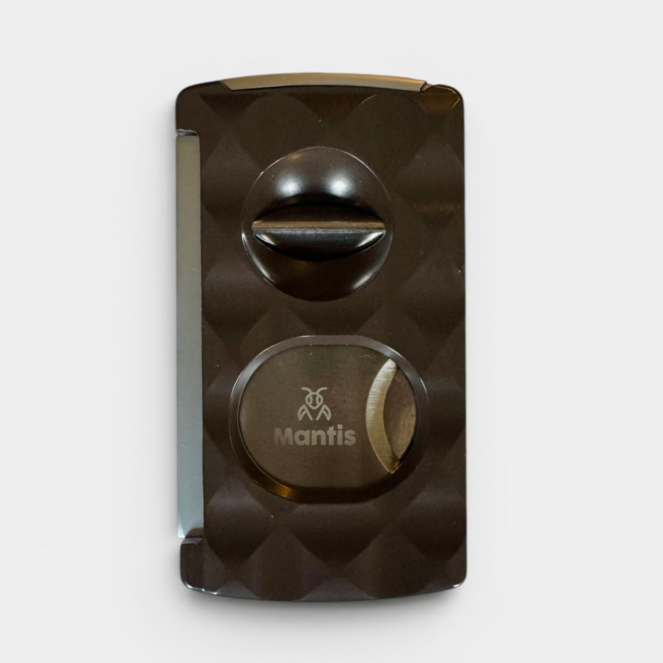 Universal Cutter with faceted finish.