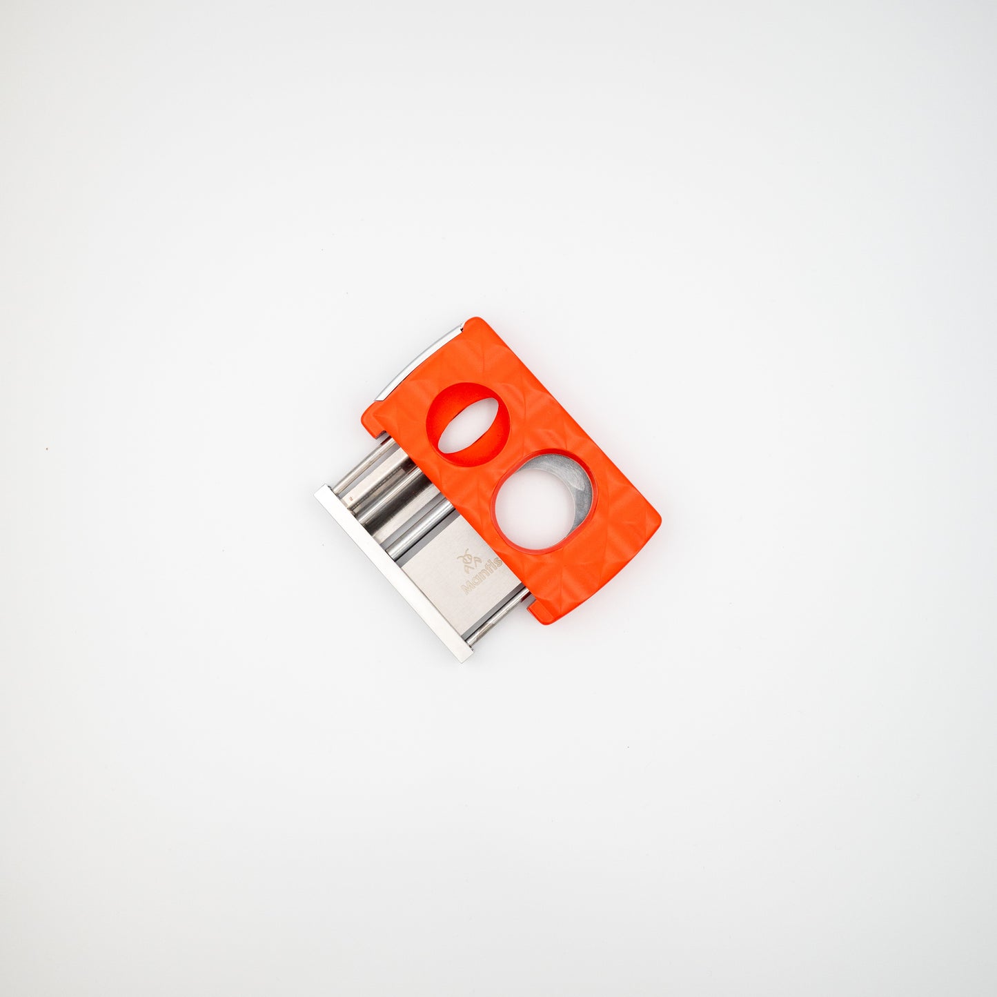 Universal Cutter with exclusive faceted finish.