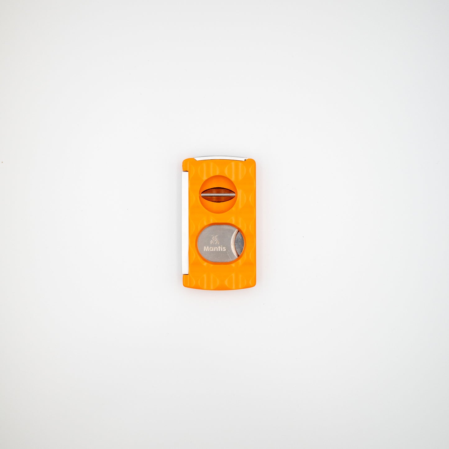 Universal Cutter with exclusive faceted finish.