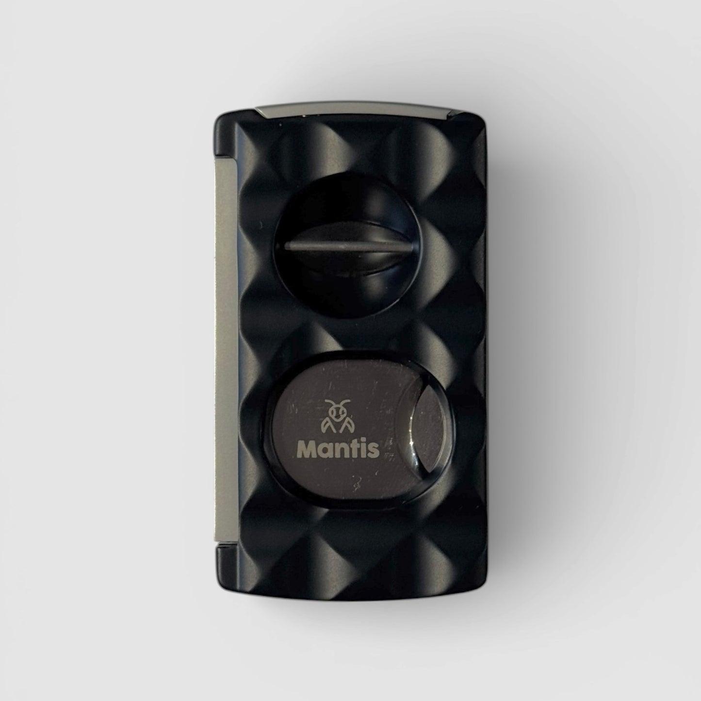 Universal Cutter with exclusive faceted finish.